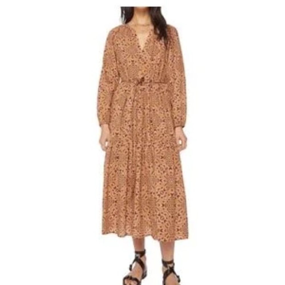 XiRENA Tan Floral Long Sleeve Dress